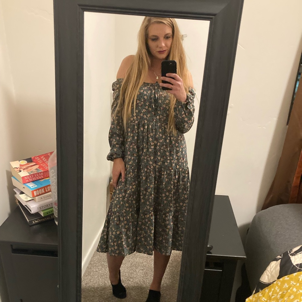 Three Bird Nest Off the Shoulder Floral Dress